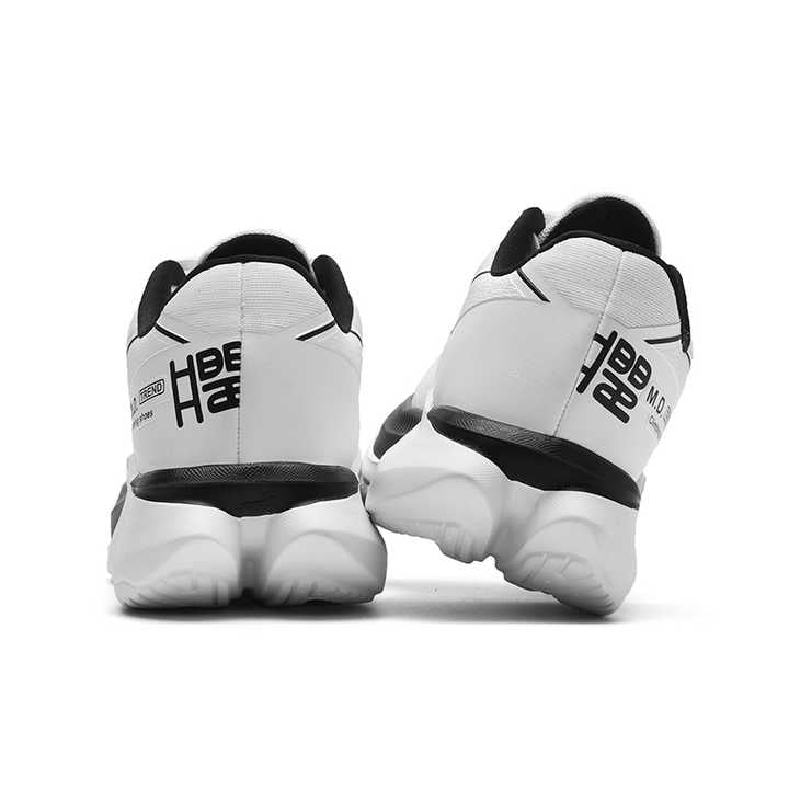 Men's running shoes 