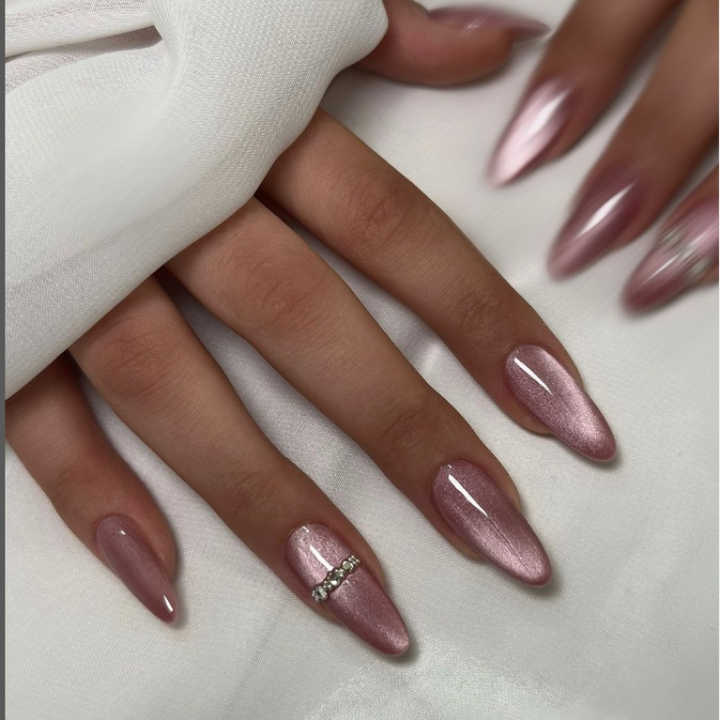 nails 