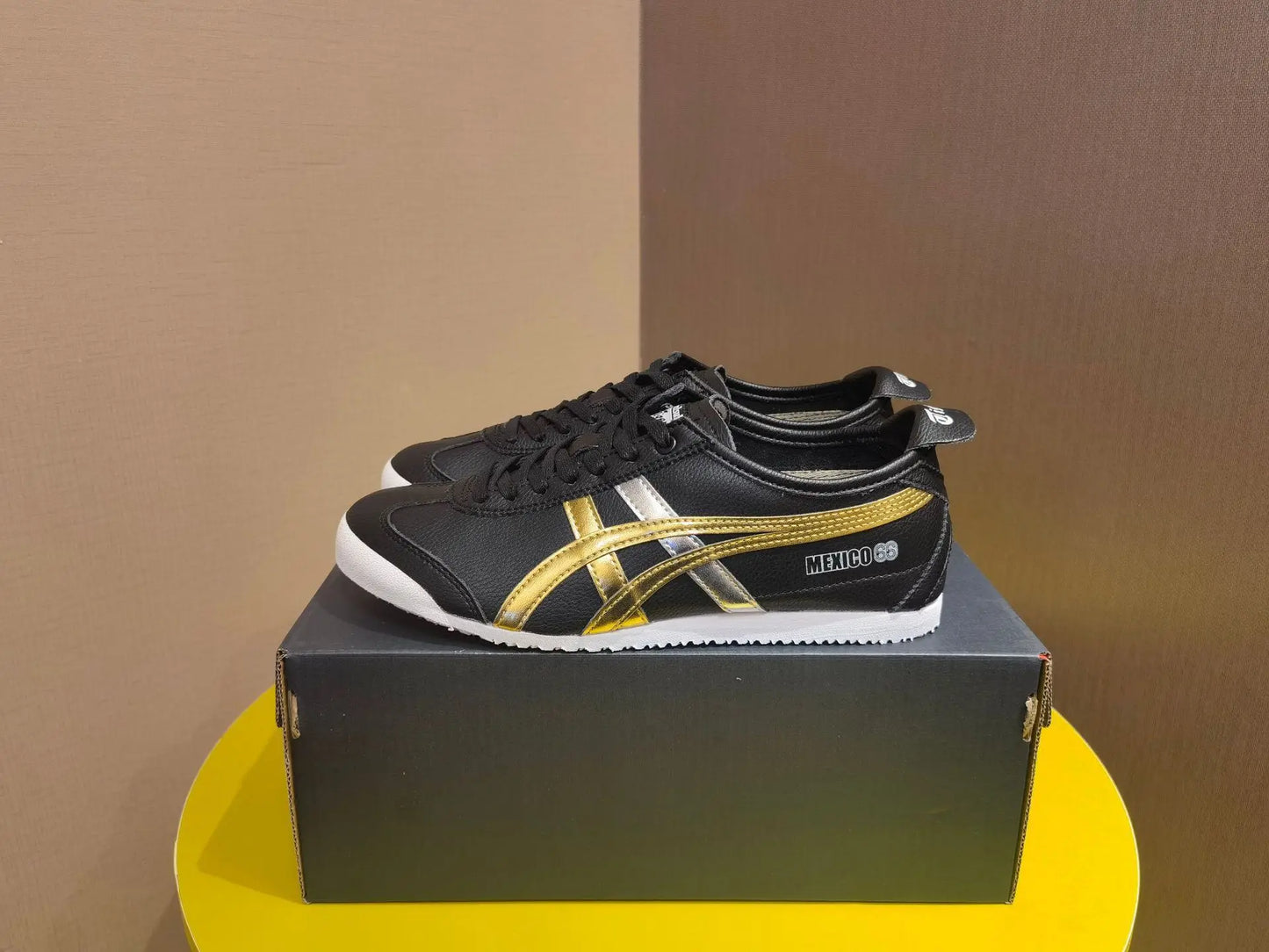 Boys' sneakers 