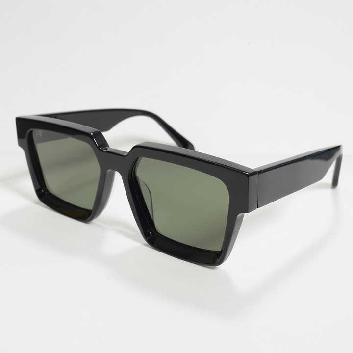 نظارة شمسيه جديدة