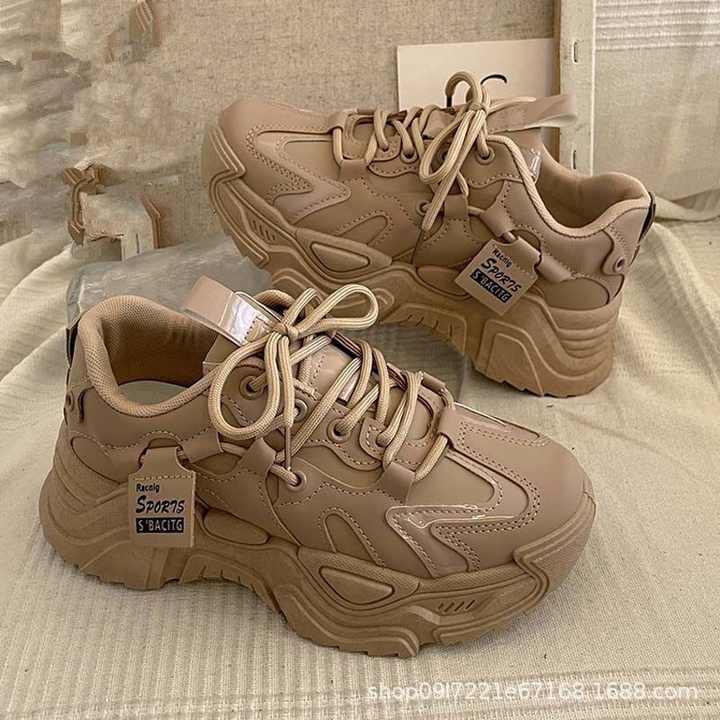Women's casual sneakers 