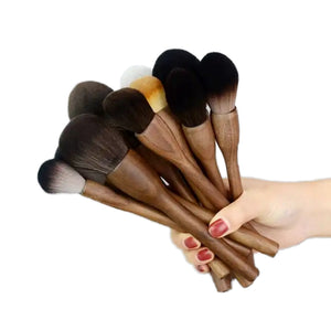 Peach Walnut Wooden Handle Makeup Brush Sets مجموعات فرش المكياج الفاخرة من المصنع