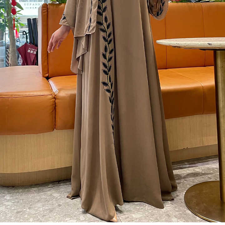 Crepe caftans and jalabiyas 