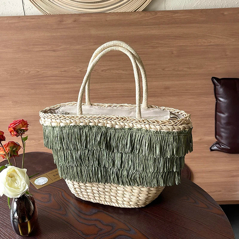Stylish woven handbags for women 