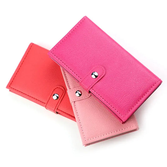 Bag-shaped palette 