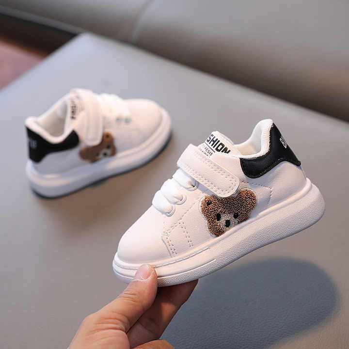 New high quality sneakers. 