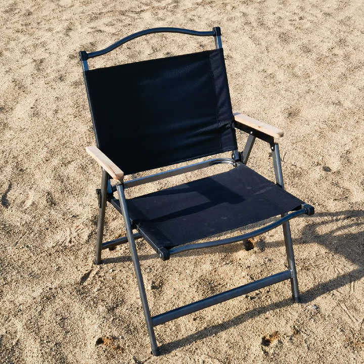 كرسي تخييم خارجي بتصميم عصري مصنوع . Modern Design Outdoor Camping Chair Made