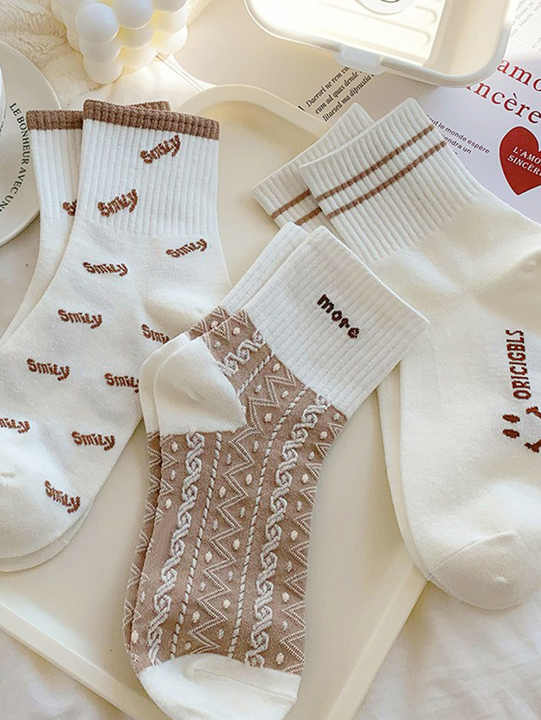 Comfortable women's socks 