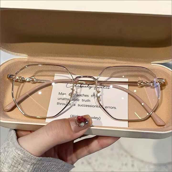 Luxury women's eyeglasses frame 