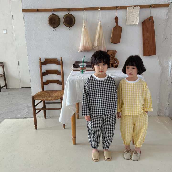 Long sleeve children's sleepwear 