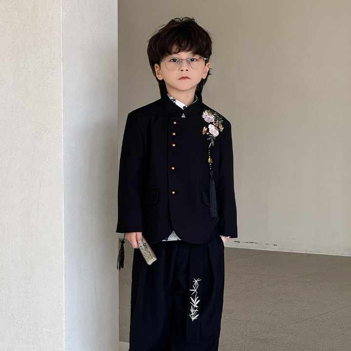 Chinese Style Boys Tang Suit New Design Embroidered 