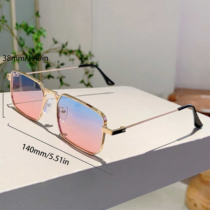 Women's glasses 