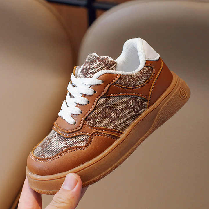 New high quality sneakers. 
