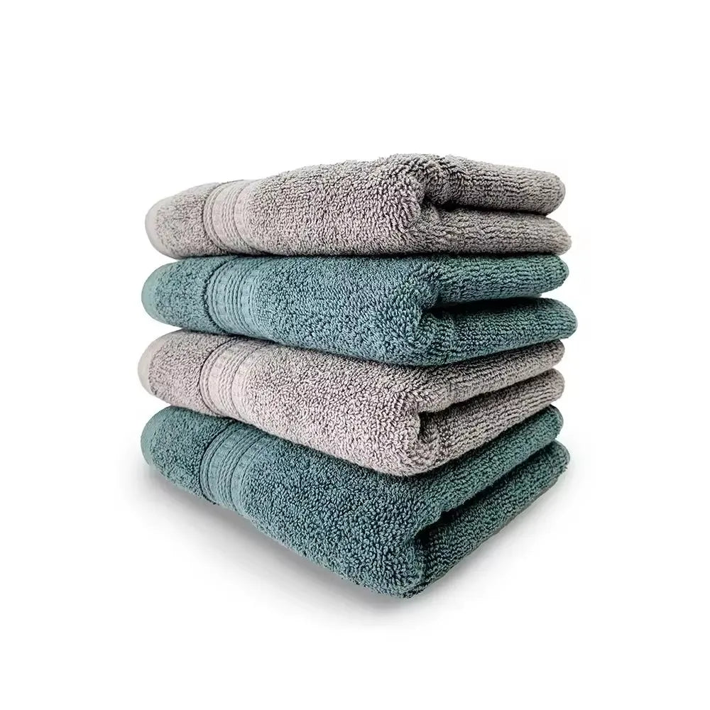 Large hotel towel, towels and detergents 