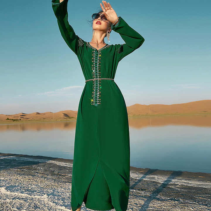 Luxury caftans and galaniyyahs 
