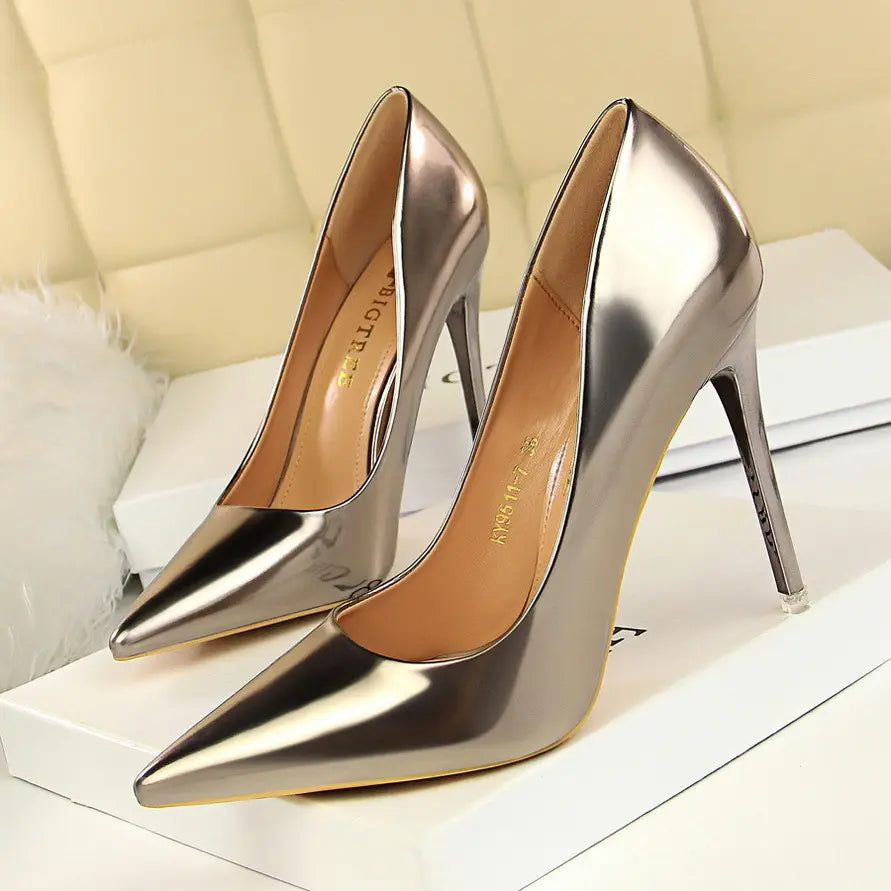Women's heel 