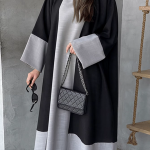 Fashionable black abaya 