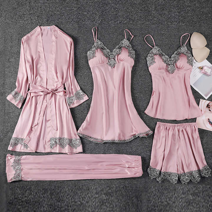 Comfortable fashion collections