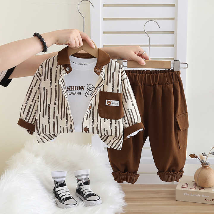 Boys' elegant suit consisting of a T-shirt, coat, and pants 