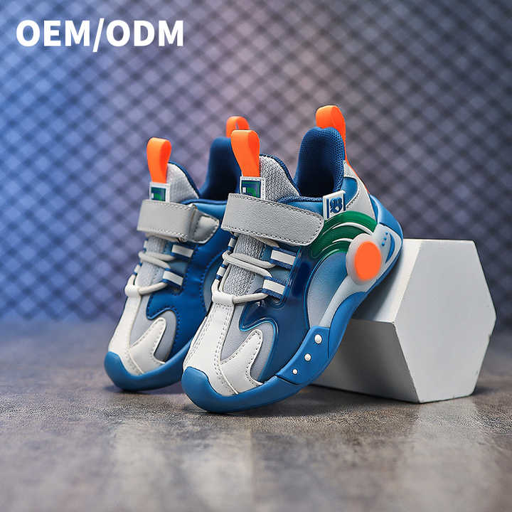 حذاء رياضي sneakers