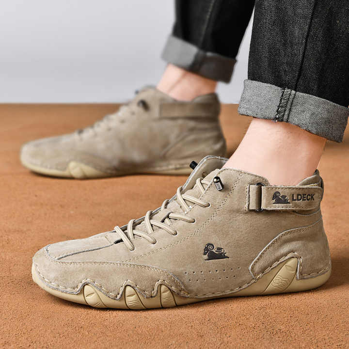 Comfortable running shoes for men 