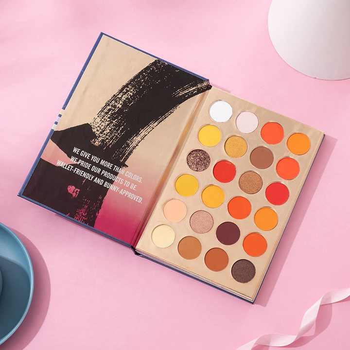 لوحة ظلال العيون النباتية - Vegan Eyeshadow Palette