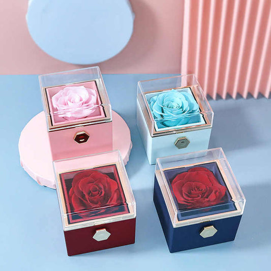 صابون دوار لعيد الحب محفوظ بخاتم زهور وردي . Valentine's Day Rotating Soap Preserved with Pink Flower
