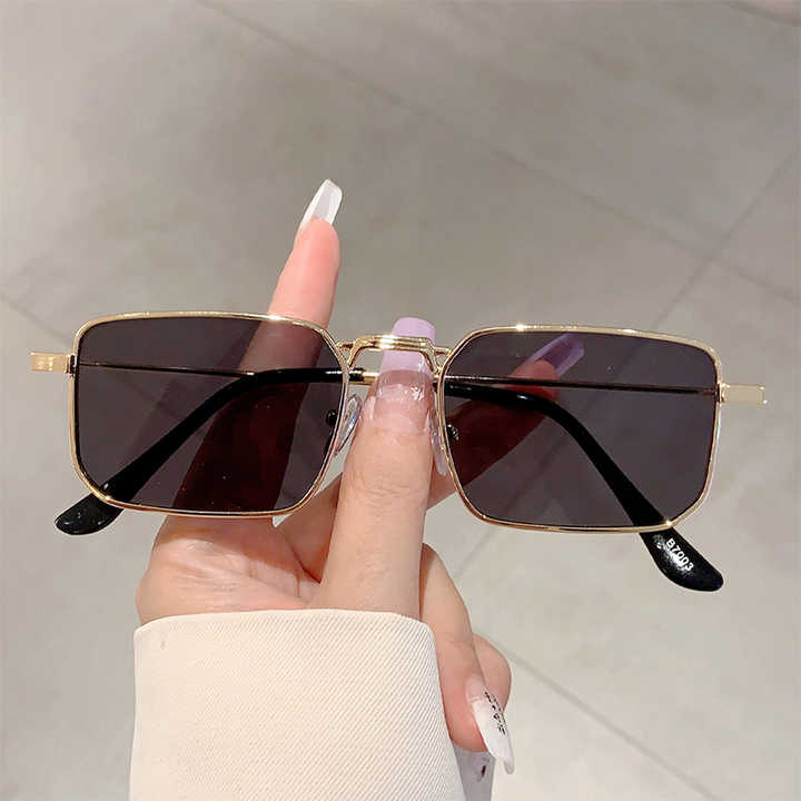 Women's glasses 