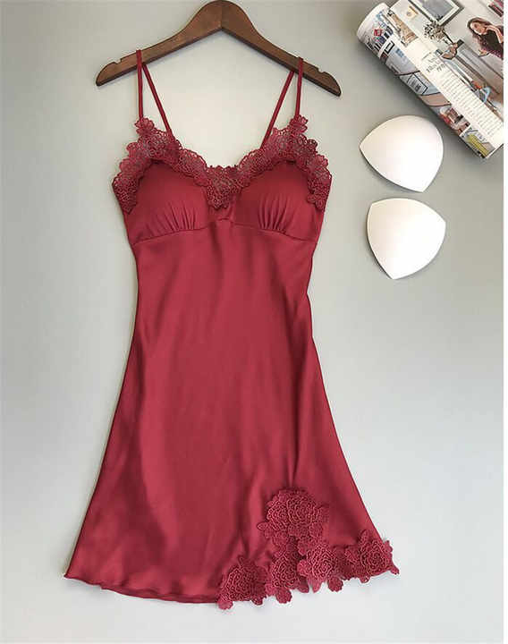 Women's sleepwear 