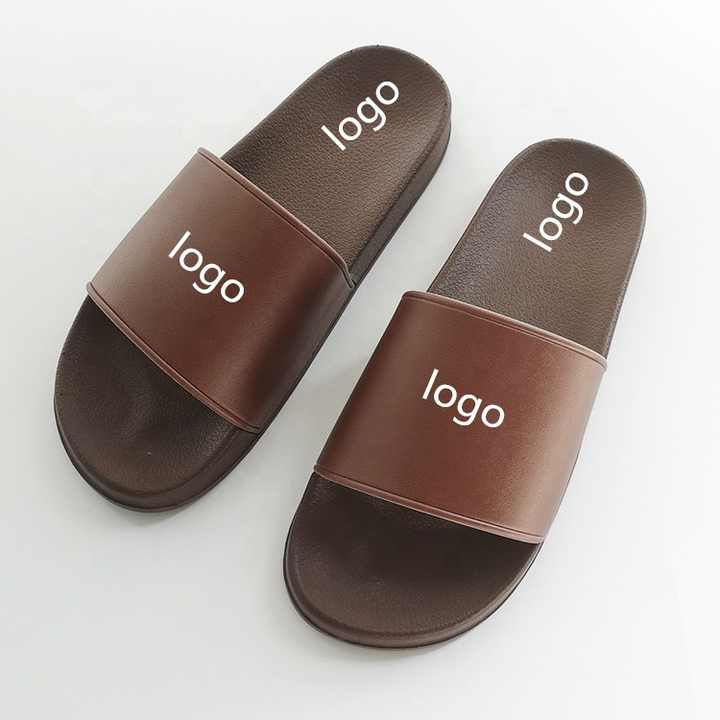 Men's logo flip flop