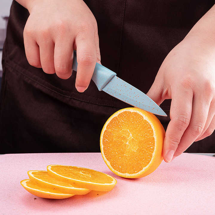 سكين مطبخ ملونة من ست قطع من الفولاذ المقاوم للصدأ متعددة الوظائف6-Piece Colorful Multifunctional Stainless Steel Kitchen Knife