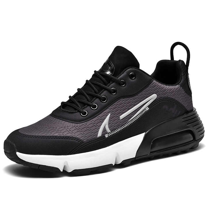 Road running shoes 