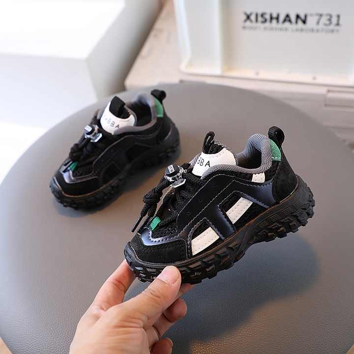 حذاء رياضي اولاد