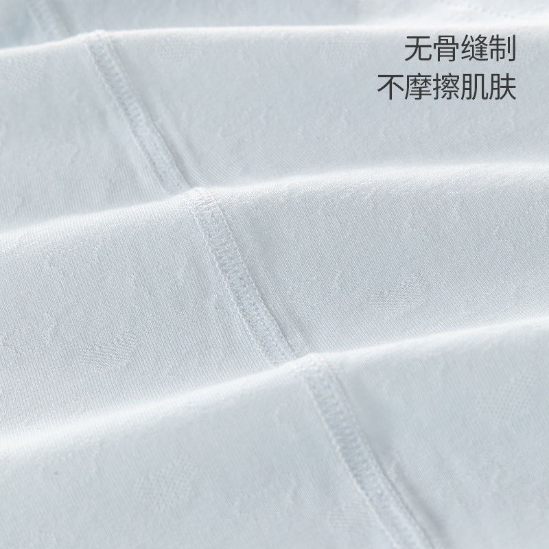 ملابس صيفية خفيفة