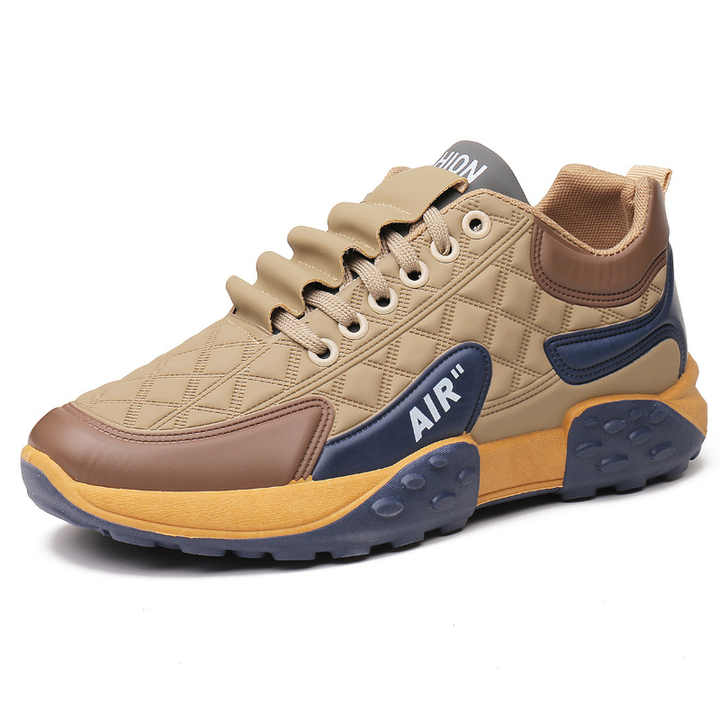 Fashionable running shoes 