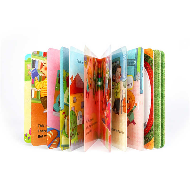 كتاب قصص مع غلاف الرغاوي