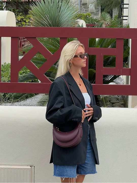 حقائب يد نسائية فاخرة من الجلد الأصلي مصممة خصيصًا للنساء