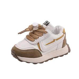 أحذية أطفال صغيرة موديلات . Little kids shoes spring and