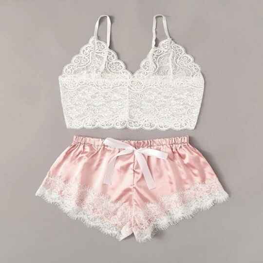 Women's sleepwear 
