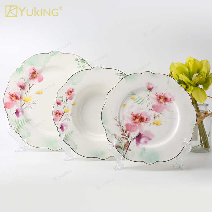 cups and saucers 