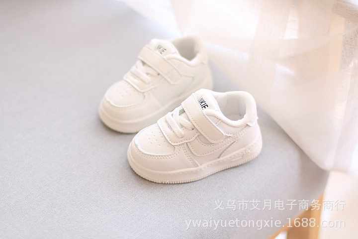 New stylish children's shoes at great discounts on . 