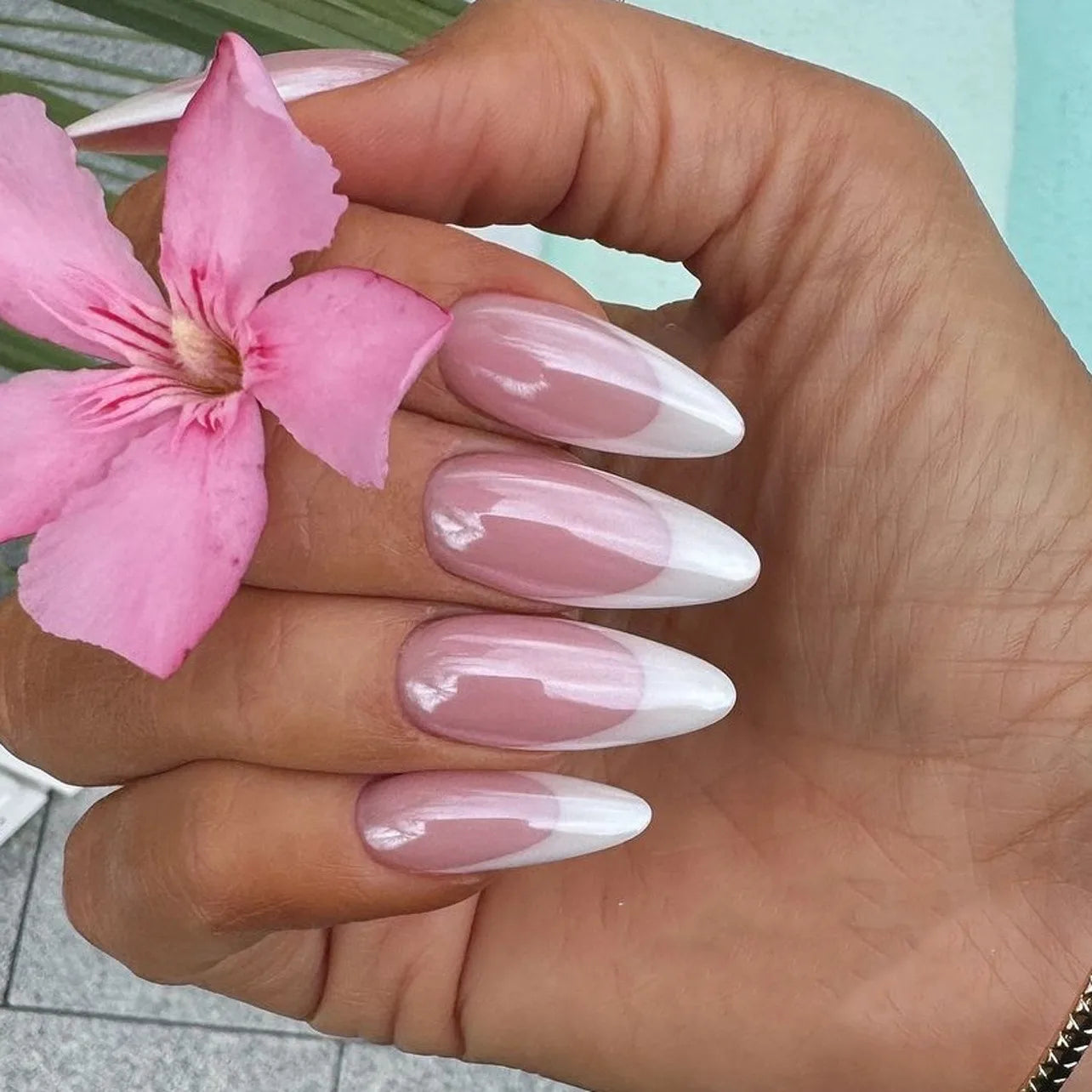 Acrylic nails - hand nails 