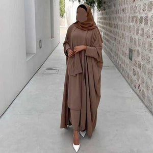 عبايه ملونه انيقه و عصريه
