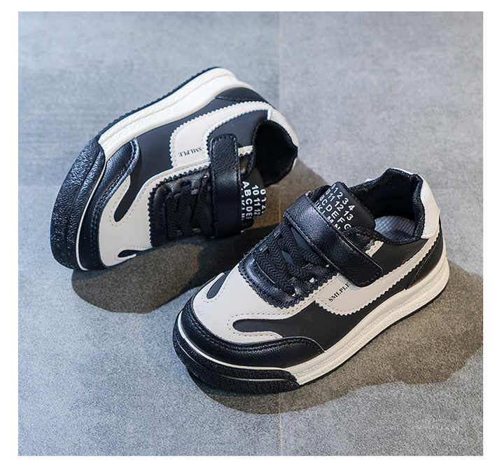 Lightweight, round-toe children's sneakers. Boys' sneakers. 