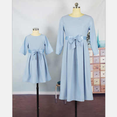 2020 Spring New Family Matching Outfits Pure Color Velvet Bow Parent-child Dress Mother Daughter Matching Dress2020 ربيع جديد الأسرة مطابقة وتتسابق يتأهل نقية اللون المخملية القوس الوالدين والطفل اللباس الأم ابنة مطابقة اللباس