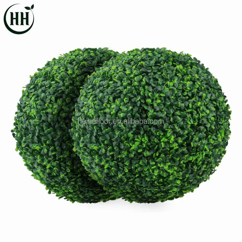 2 pieces of artificial plants 