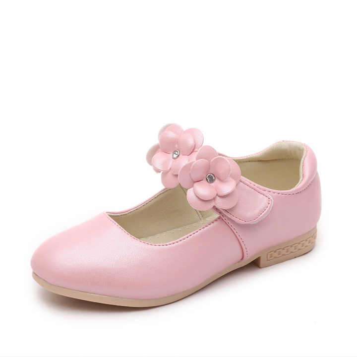 children's shoes 