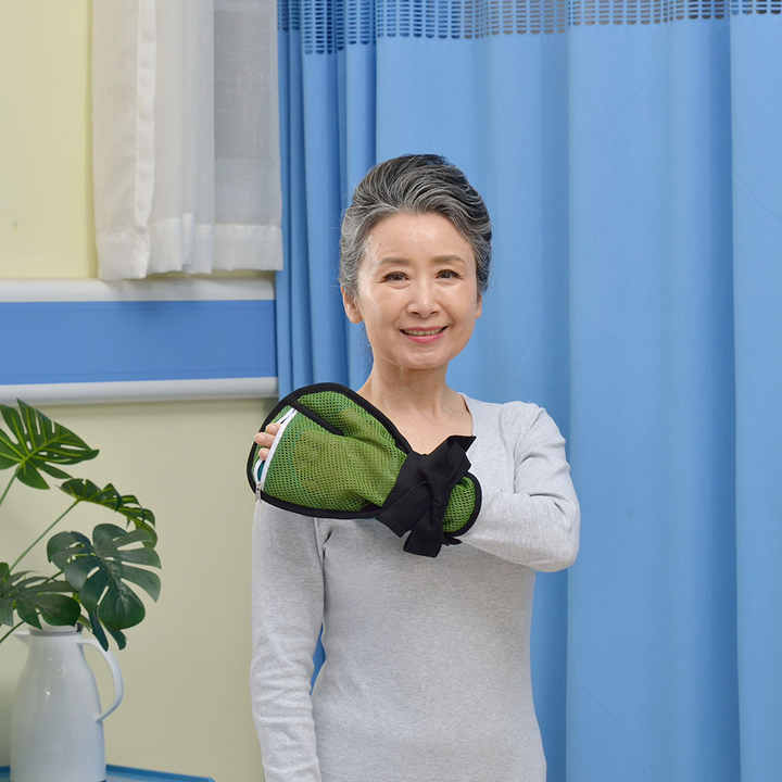 medical gloves