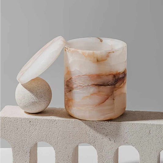 حامل شموع من الرخام الطبيعي . Natural marble candle holder