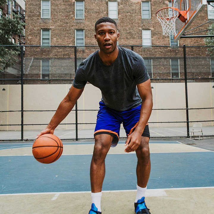 قمصان رياضية رجالية سريعة